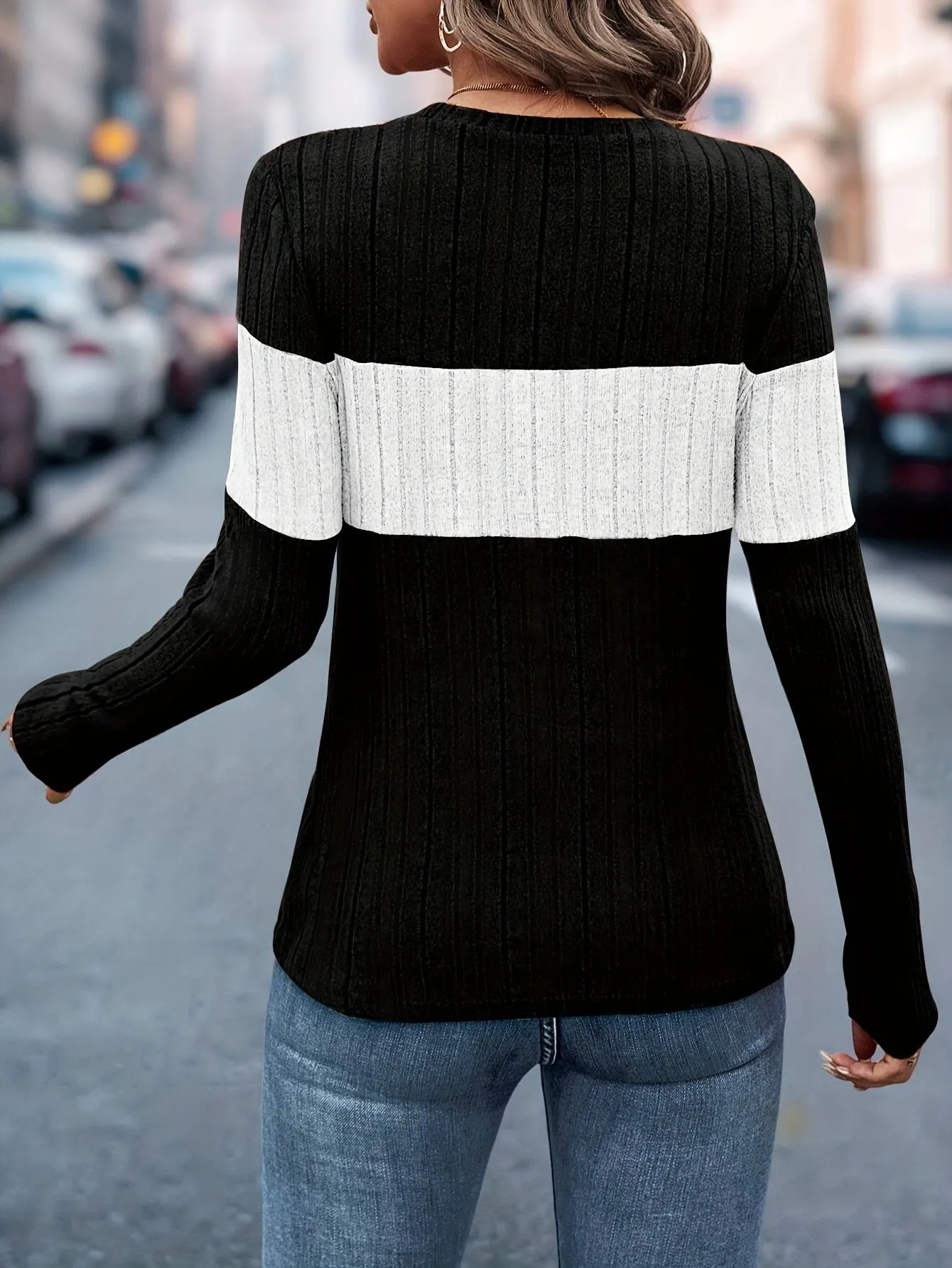 Stylish Color Block Crew Neck Sweater - Soft, Elegant, and Cozy Long Sleeve Sweater for Fall and Winter - Women's Fashionable Clothing for Casual Daily Wear, Outdoor Activities, and Holiday Parties